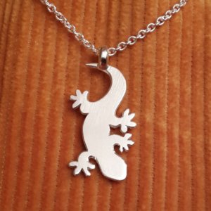 Ohrhänger als Gecko Motiv aus echtem 295 Silber